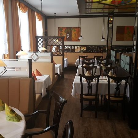 Hotel Ratskeller 吕肖 外观 照片