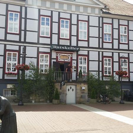 Hotel Ratskeller 吕肖 外观 照片